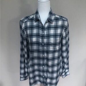 American Eagle Outfitters Navy and White Checkered Shirt